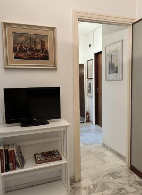 Tiberia Apartment Рим Екстериор снимка